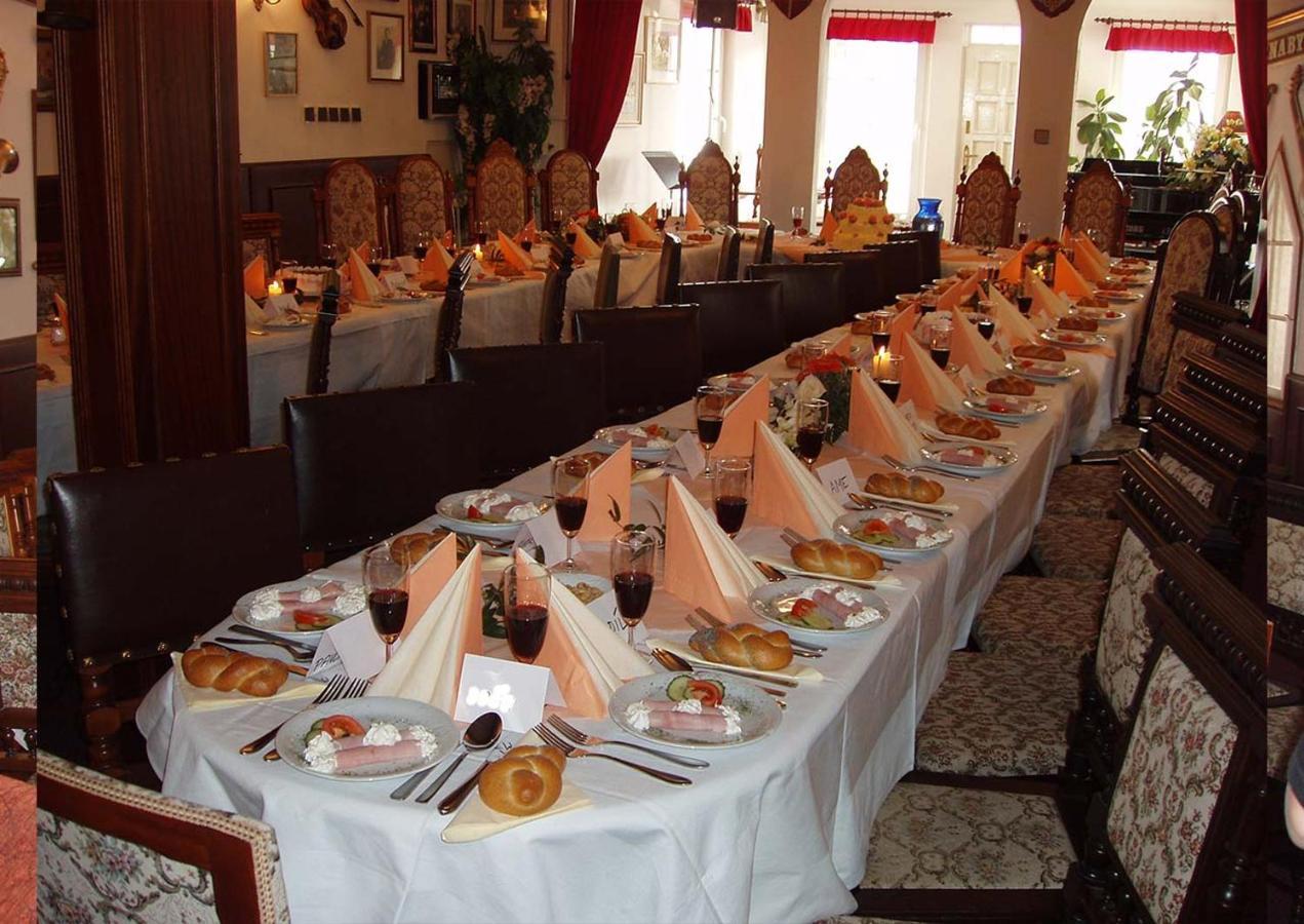 Hotel Klor Дудлеби Экстерьер фото